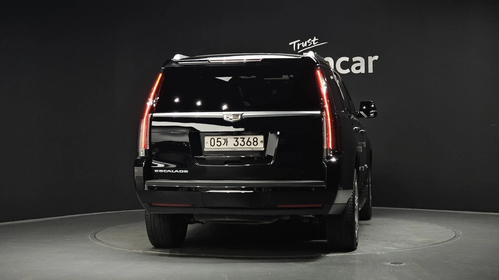 Cadillac Escalade 6.2* ЛЮК* HUD* 360* ПОДГРЕВ ВОЛАН* КРАЙНА ЦЕНА, снимка 4 - Автомобили и джипове - 55386512