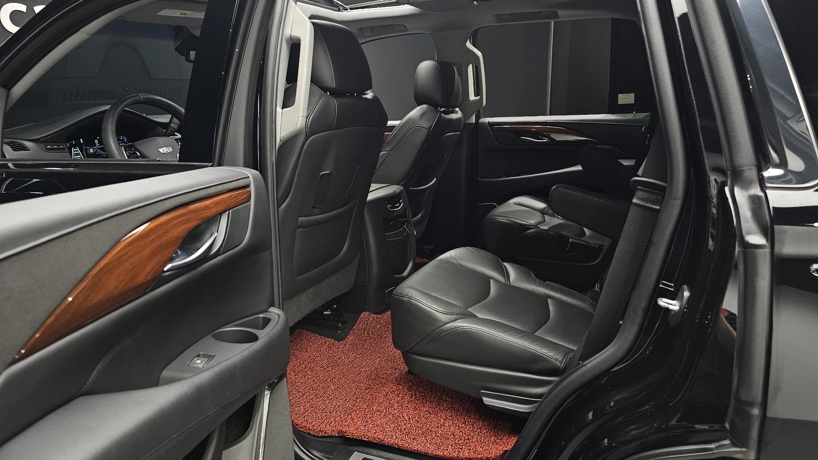 Cadillac Escalade 6.2* ЛЮК* HUD* 360* ПОДГРЕВ ВОЛАН* КРАЙНА ЦЕНА, снимка 12 - Автомобили и джипове - 55386512