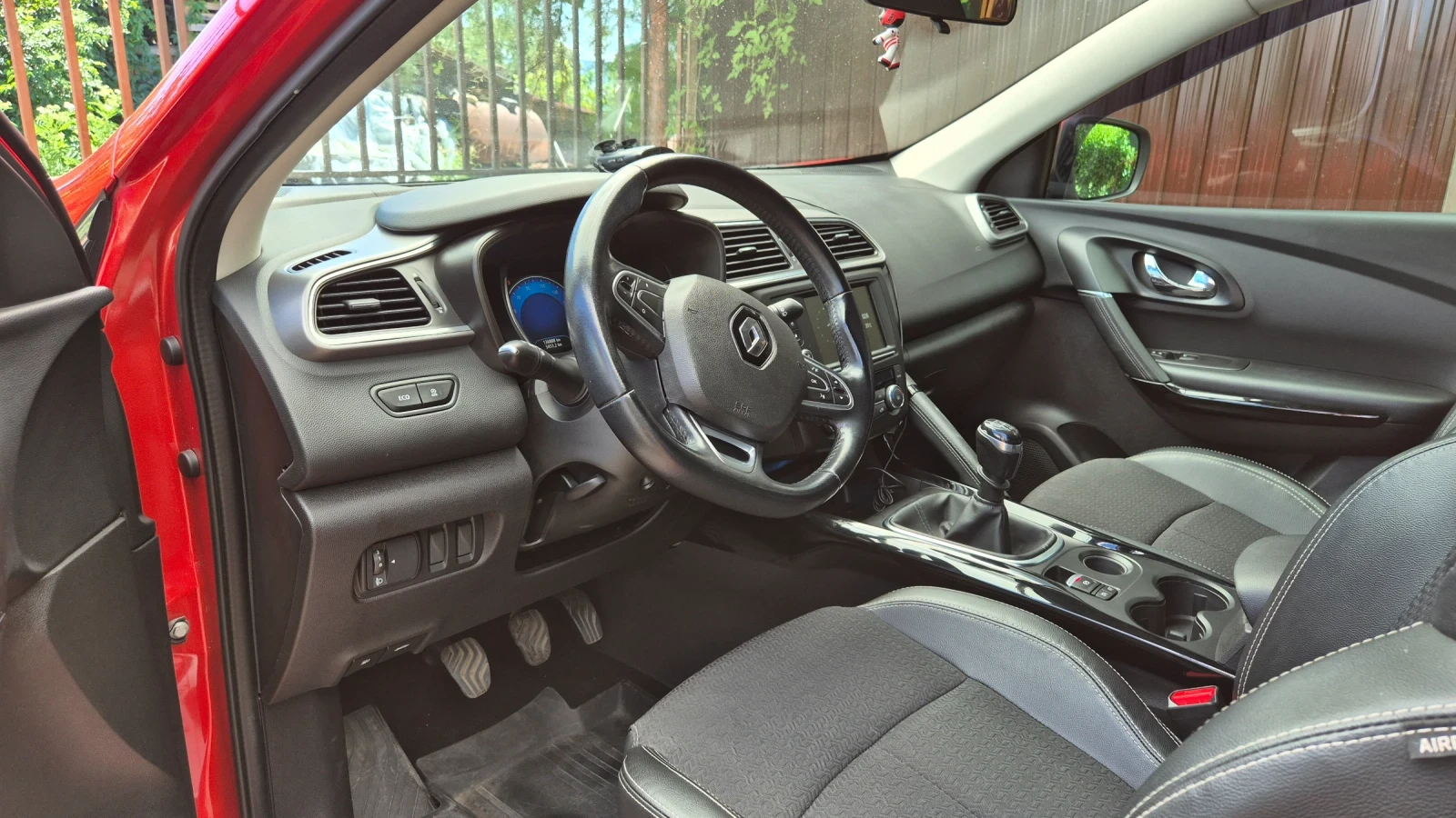 Renault Kadjar 1.5 DCI, снимка 5 - Автомобили и джипове - 55362017