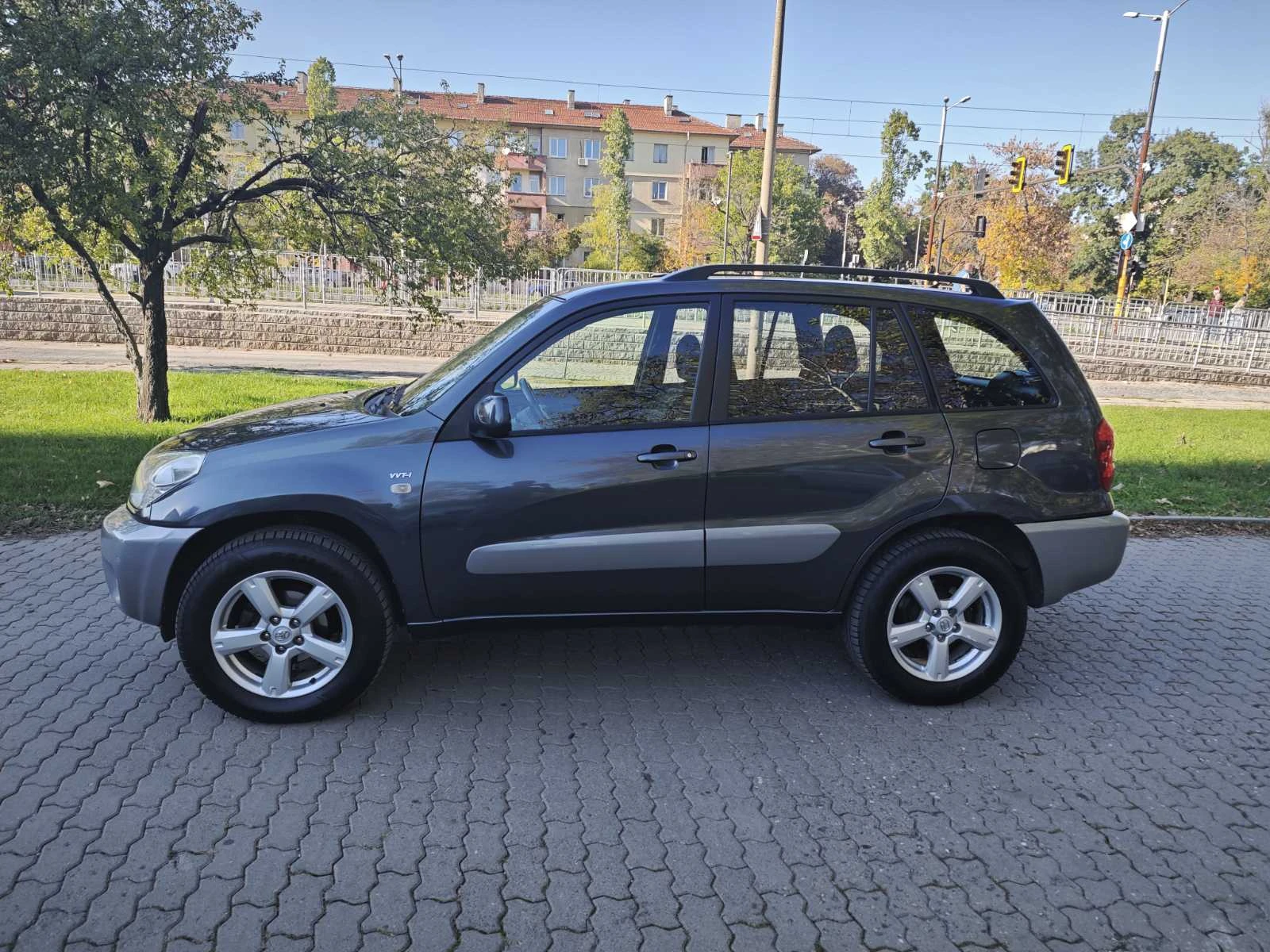 Toyota Rav4, снимка 4 - Автомобили и джипове - 55803624