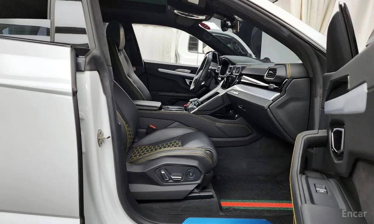 Lamborghini Urus  4.0 V8 , снимка 11 - Автомобили и джипове - 55879576
