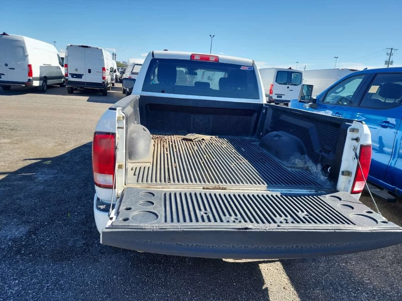 Dodge RAM 1500 * 4wd Quad Cab 140.5" Express * ПОДГРЕВ * , снимка 15 - Автомобили и джипове - 56326747