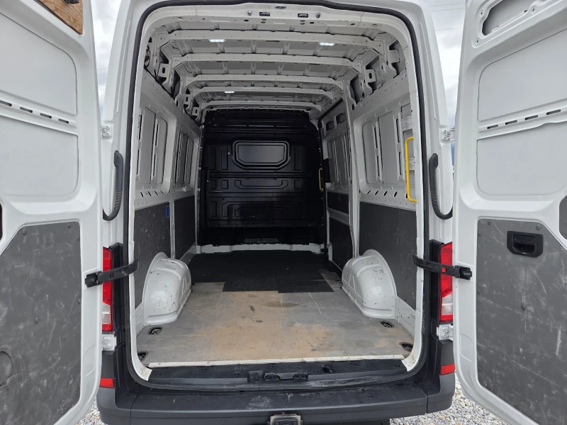 VW Crafter 2.0 TDI, LED, Климатроник, Печка, Автомат, Нави, снимка 13 - Бусове и автобуси - 52573868