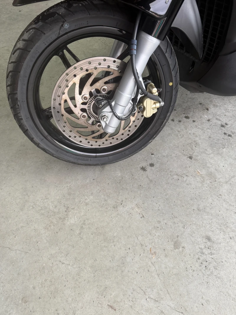 Piaggio Beverly 350i-ABS, ASR SPORT TOURING , снимка 14 - Мотоциклети и мототехника - 52469610