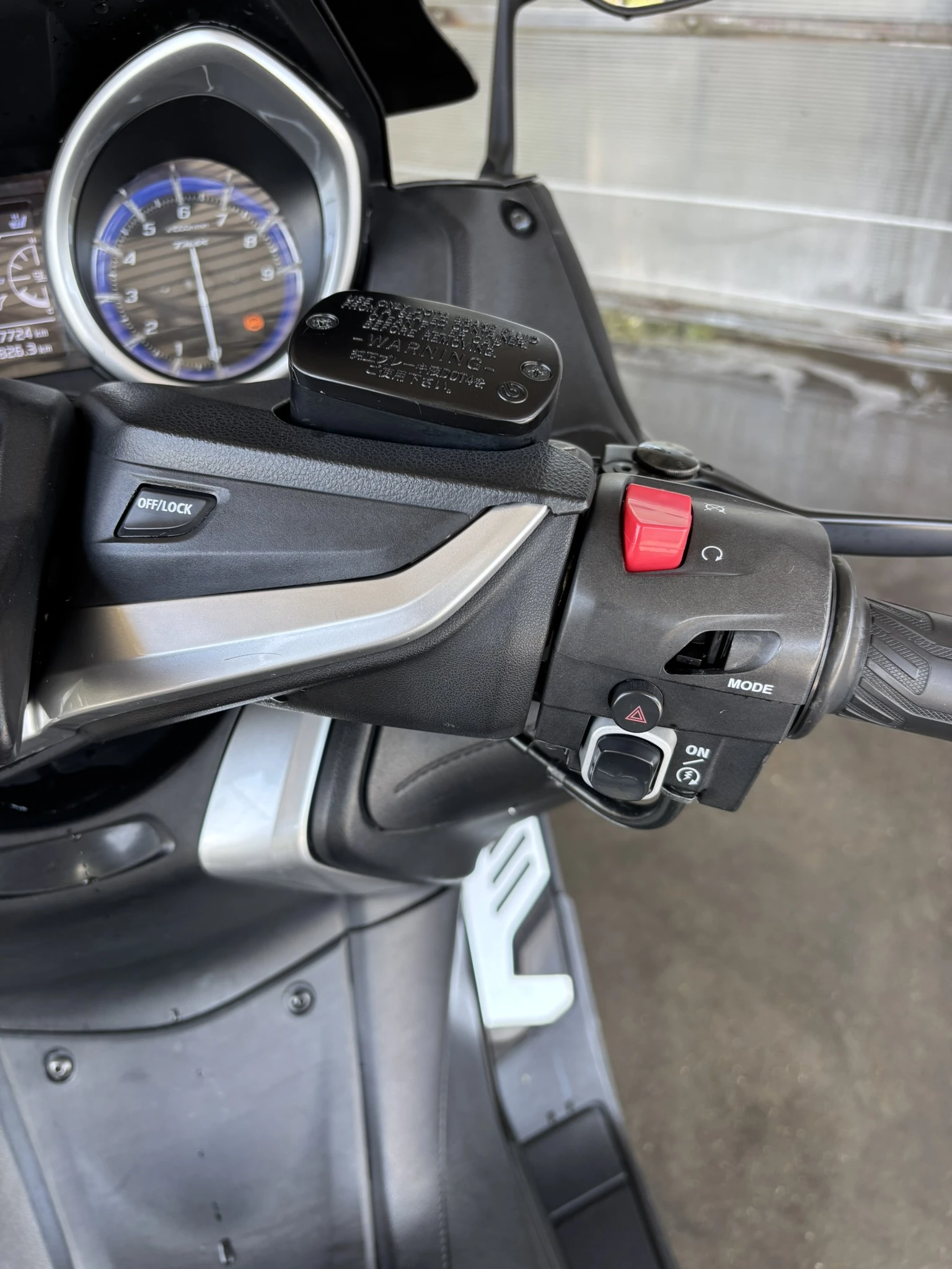 Yamaha T-max DX - изображение 8