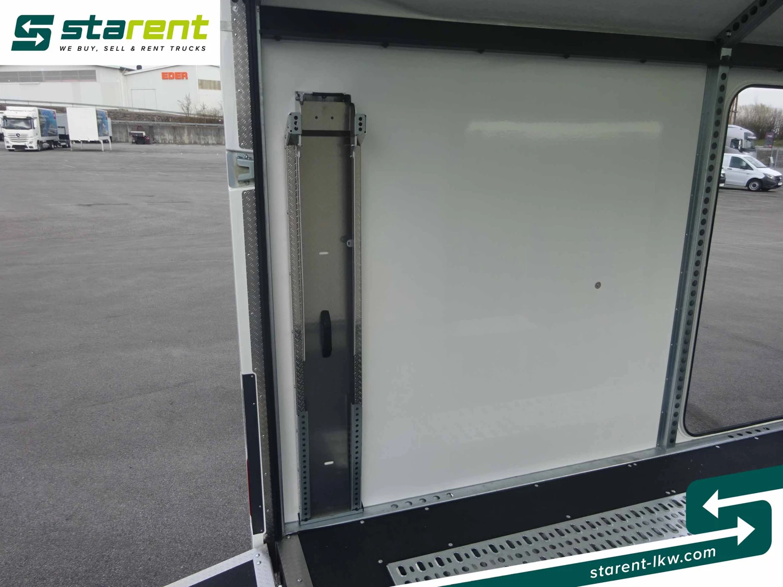 �� ��������� TR25117 | Mobile.bg � ����������� 17