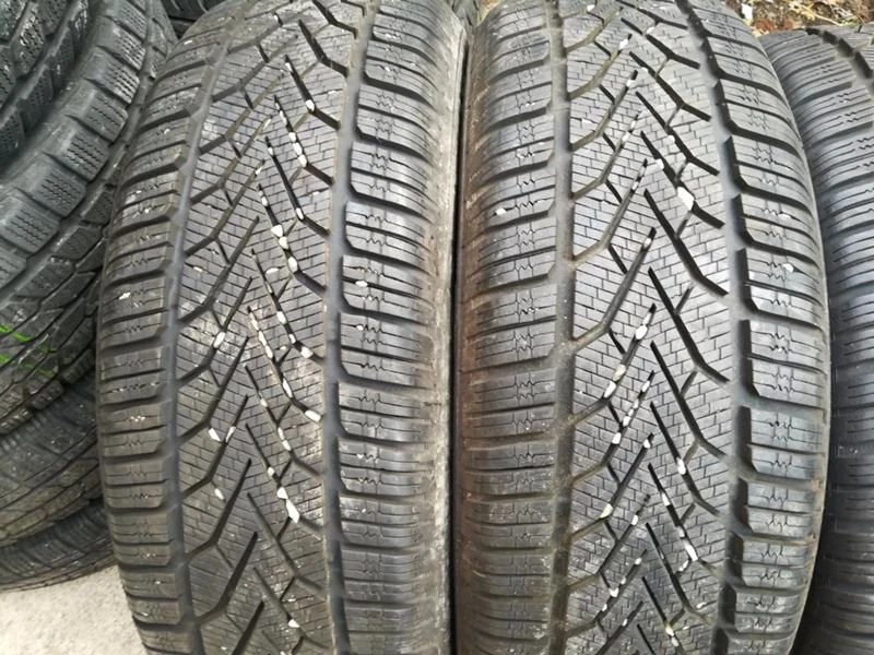 Гуми Зимни 205/60R16, снимка 8 - Гуми и джанти - 19551823