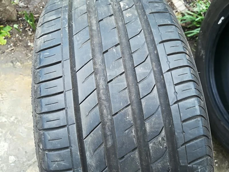 Гуми Летни 225/50R17, снимка 2 - Гуми и джанти - 26215913