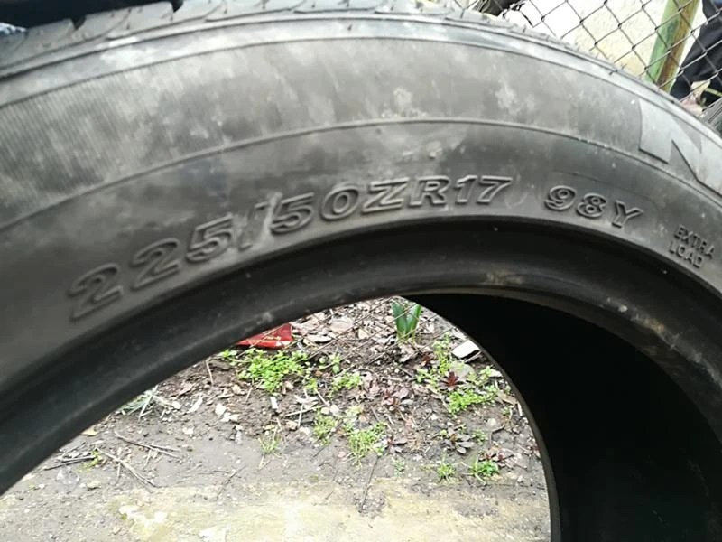 Гуми Летни 225/50R17, снимка 7 - Гуми и джанти - 26215913