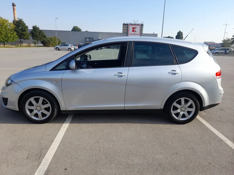 Seat Altea Xl 1.6 TDI, снимка 6 - Автомобили и джипове - 47028362