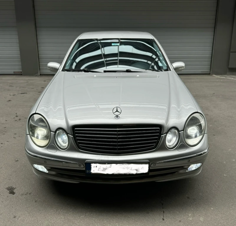 Mercedes-Benz E 320, снимка 3 - Автомобили и джипове - 47409212