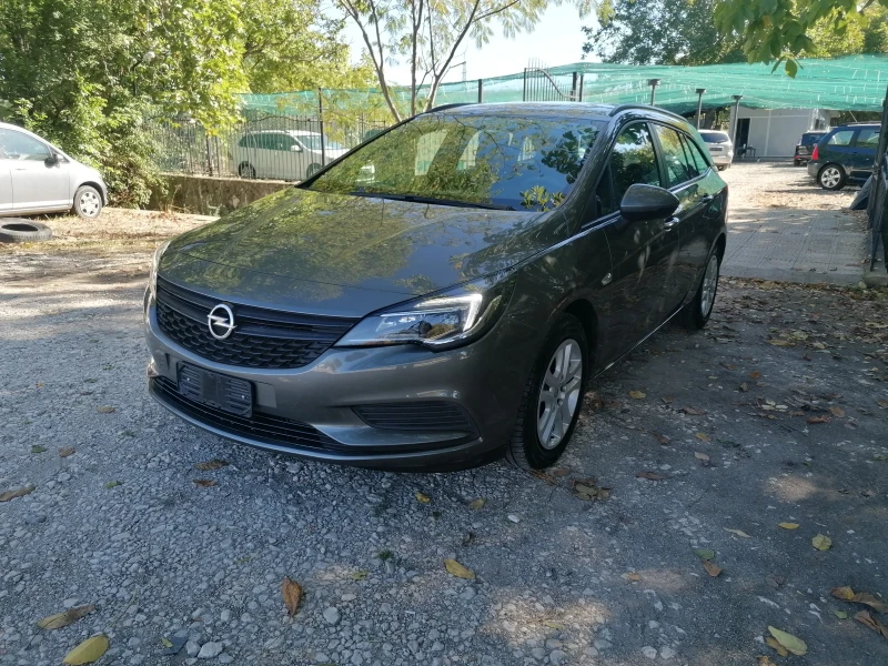 Opel Astra 1.4 100kc, снимка 1 - Автомобили и джипове - 47437435