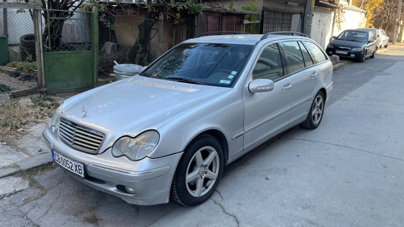 Mercedes-Benz C 220, снимка 1 - Автомобили и джипове - 47995766