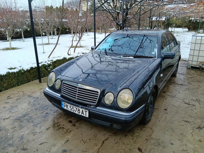 Mercedes-Benz E 250 E250TD, снимка 1 - Автомобили и джипове - 48283884