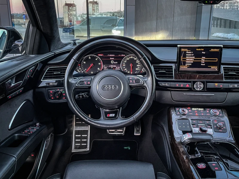 Audi A8 4.2TDI B&O/W12 Optic/NIGHT/Exclusive/ASSIST/Distr., снимка 9 - Автомобили и джипове - 48903115