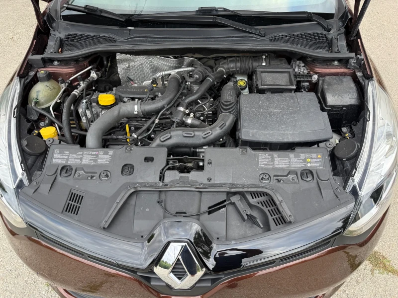 Renault Clio 1.2i / GT / AUTOMATIC, снимка 14 - Автомобили и джипове - 51725829