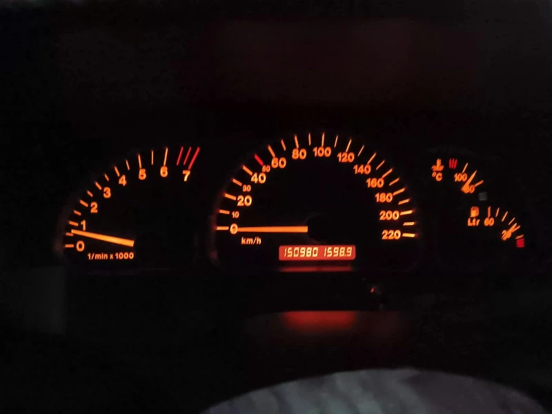 Opel Vectra 1.8 16V , снимка 8 - Автомобили и джипове - 52443617