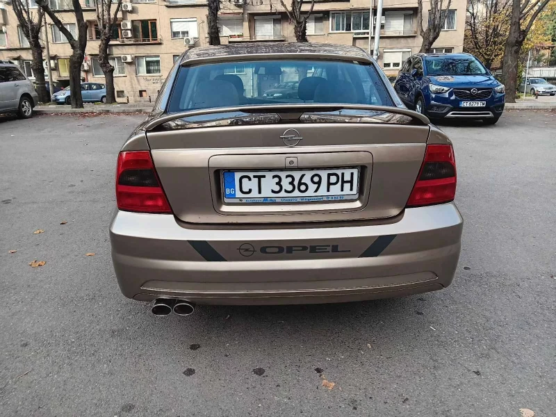 Opel Vectra 1.8 16V , снимка 6 - Автомобили и джипове - 52443617