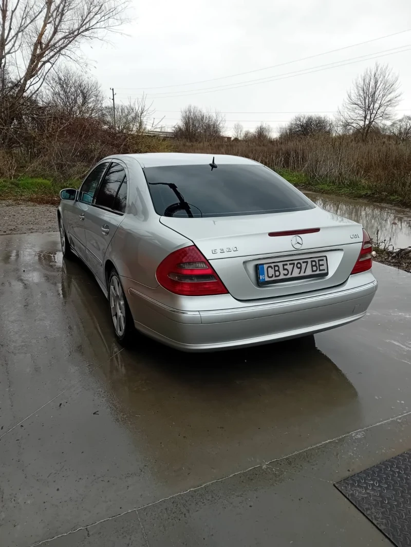 Mercedes-Benz E 320 ., снимка 7 - Автомобили и джипове - 52627233