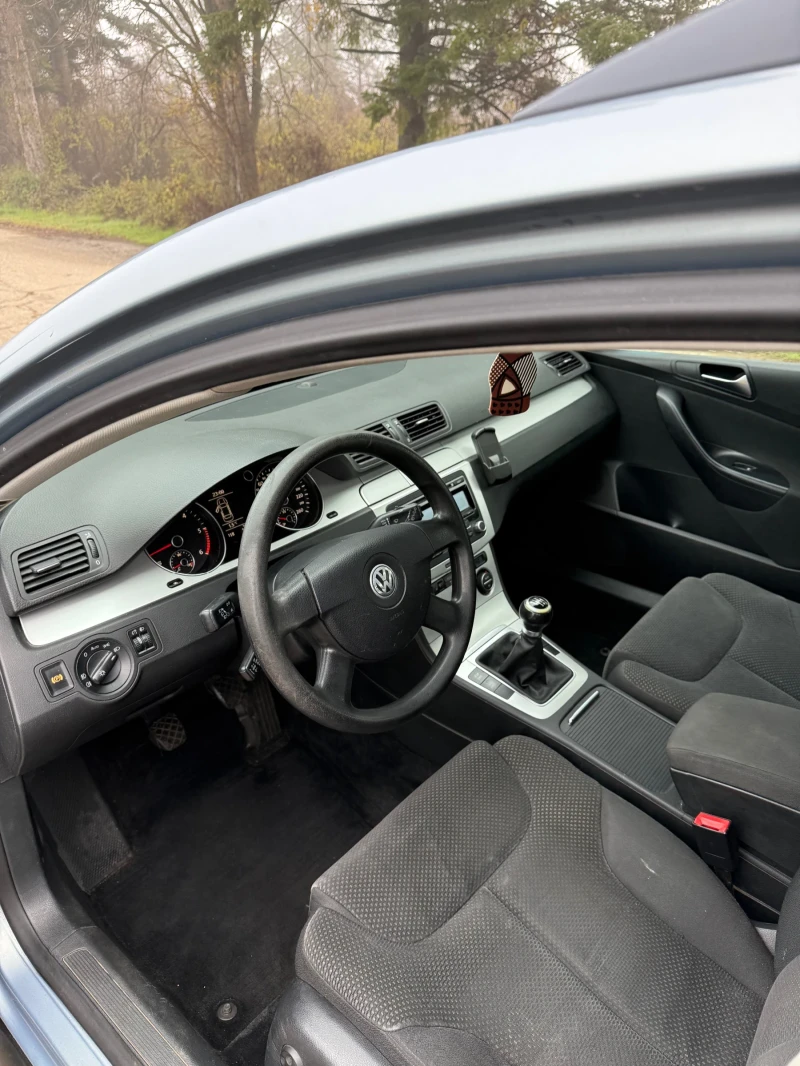 VW Passat B6 Common-rail, снимка 7 - Автомобили и джипове - 52816842