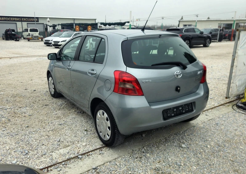 Toyota Yaris 1.4.D4D.90кс.ТОП състояние, снимка 7 - Автомобили и джипове - 53179674