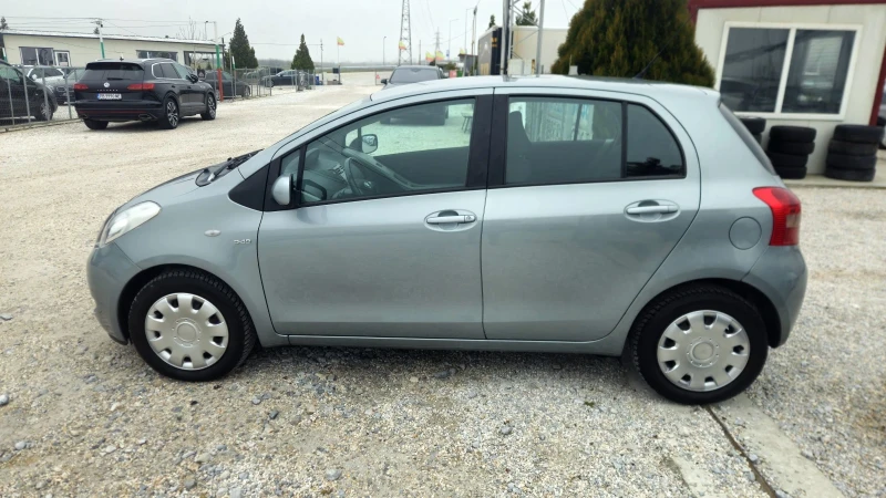 Toyota Yaris 1.4.D4D.90кс.ТОП състояние, снимка 8 - Автомобили и джипове - 53179674