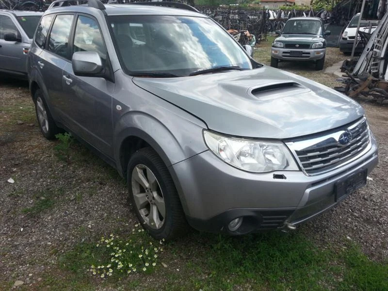 Subaru Forester 2.0D, снимка 5 - Автомобили и джипове - 25514956