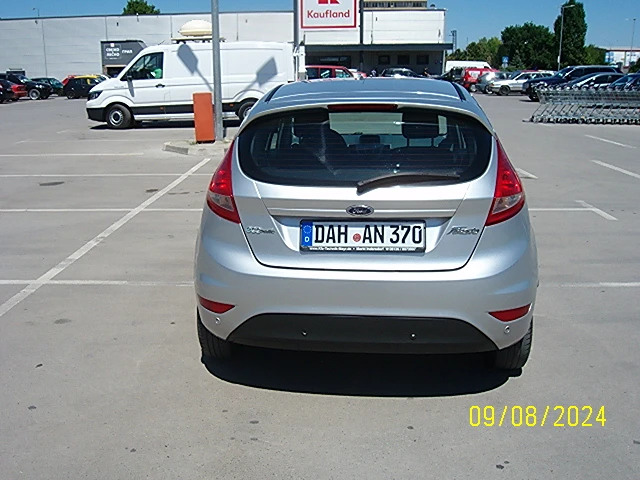 Ford Fiesta 1.6КЛИМА, снимка 9 - Автомобили и джипове - 47243608