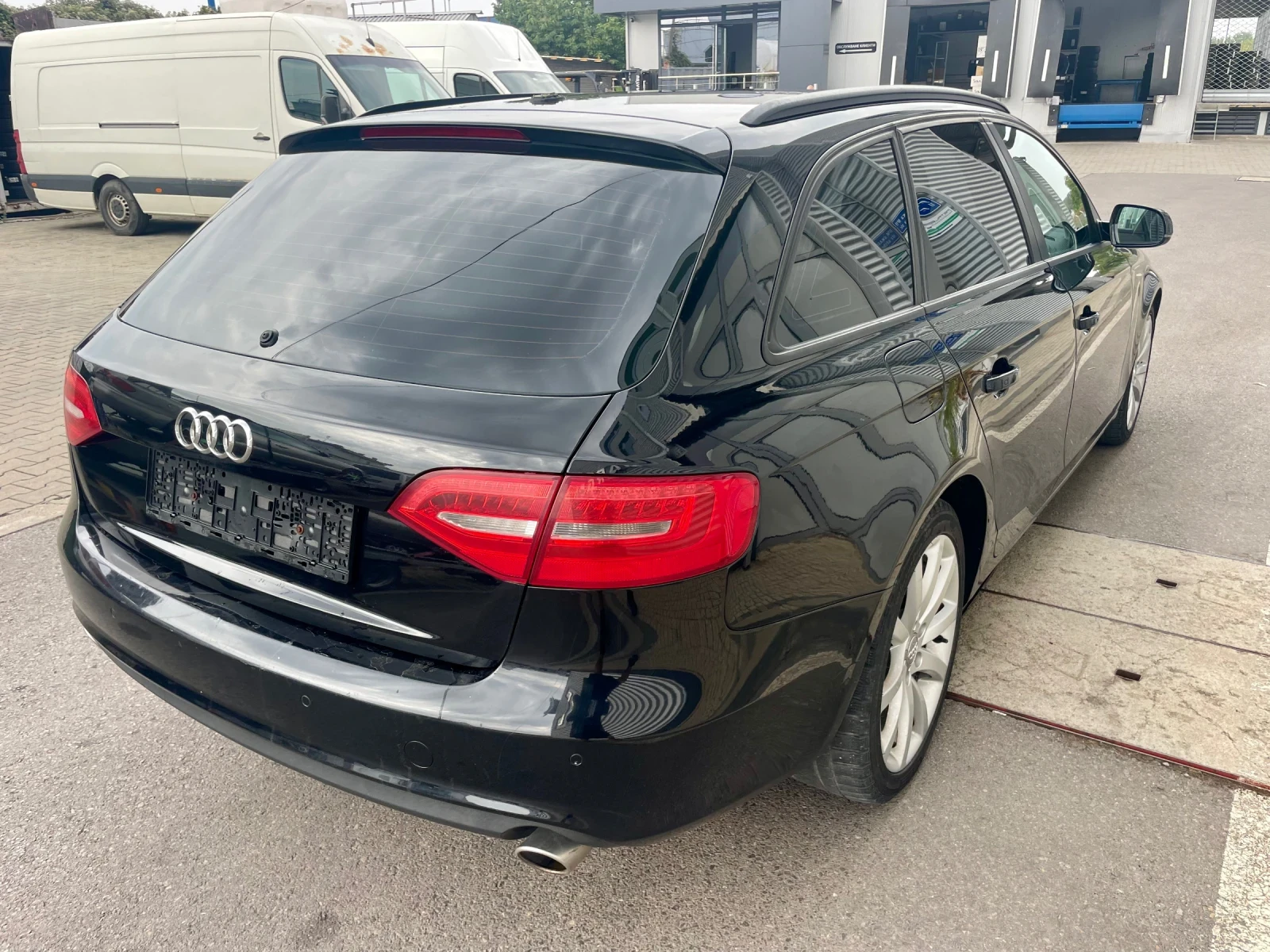 Audi A4 Avant+ 3.0TDI+ quattro+ Navi+ S-line+ Xenon - изображение 5