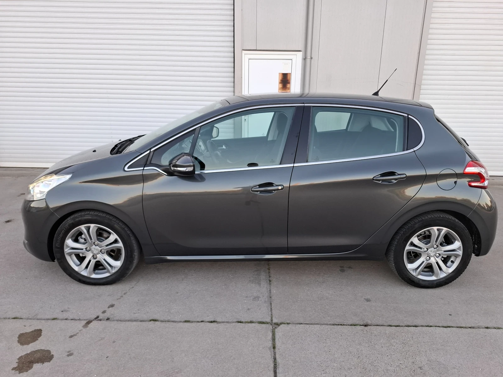 Peugeot 208 1.6e-hdi NAVI - изображение 2