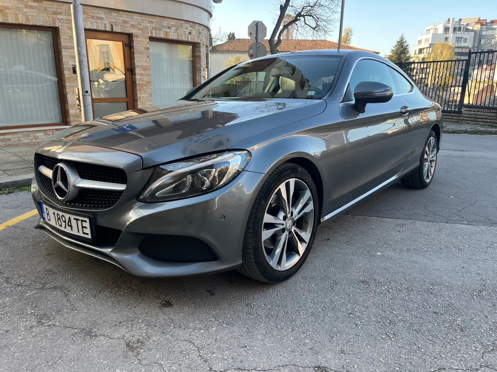 Mercedes-Benz C 220 170 к.с. Coupe 9G - изображение 4