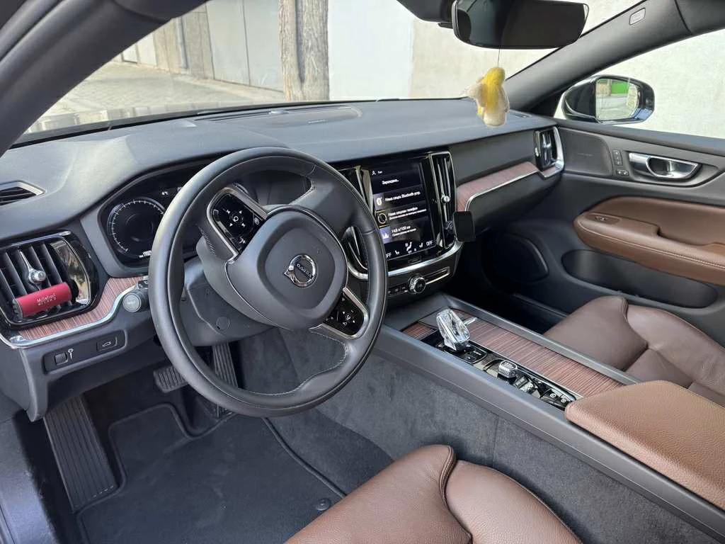 Volvo S60 inscription B5, 2.0L 250hp AT8 - изображение 3