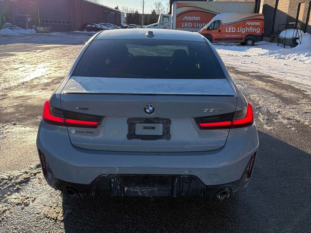 BMW 330 * 330i xDrive * CARFAX * БЕЗ ПЪРВОНАЧАЛНА ВНОСКА - изображение 4