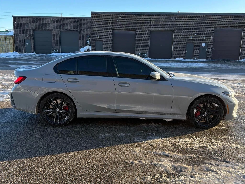 BMW 330 * 330i xDrive * CARFAX * БЕЗ ПЪРВОНАЧАЛНА ВНОСКА - изображение 3