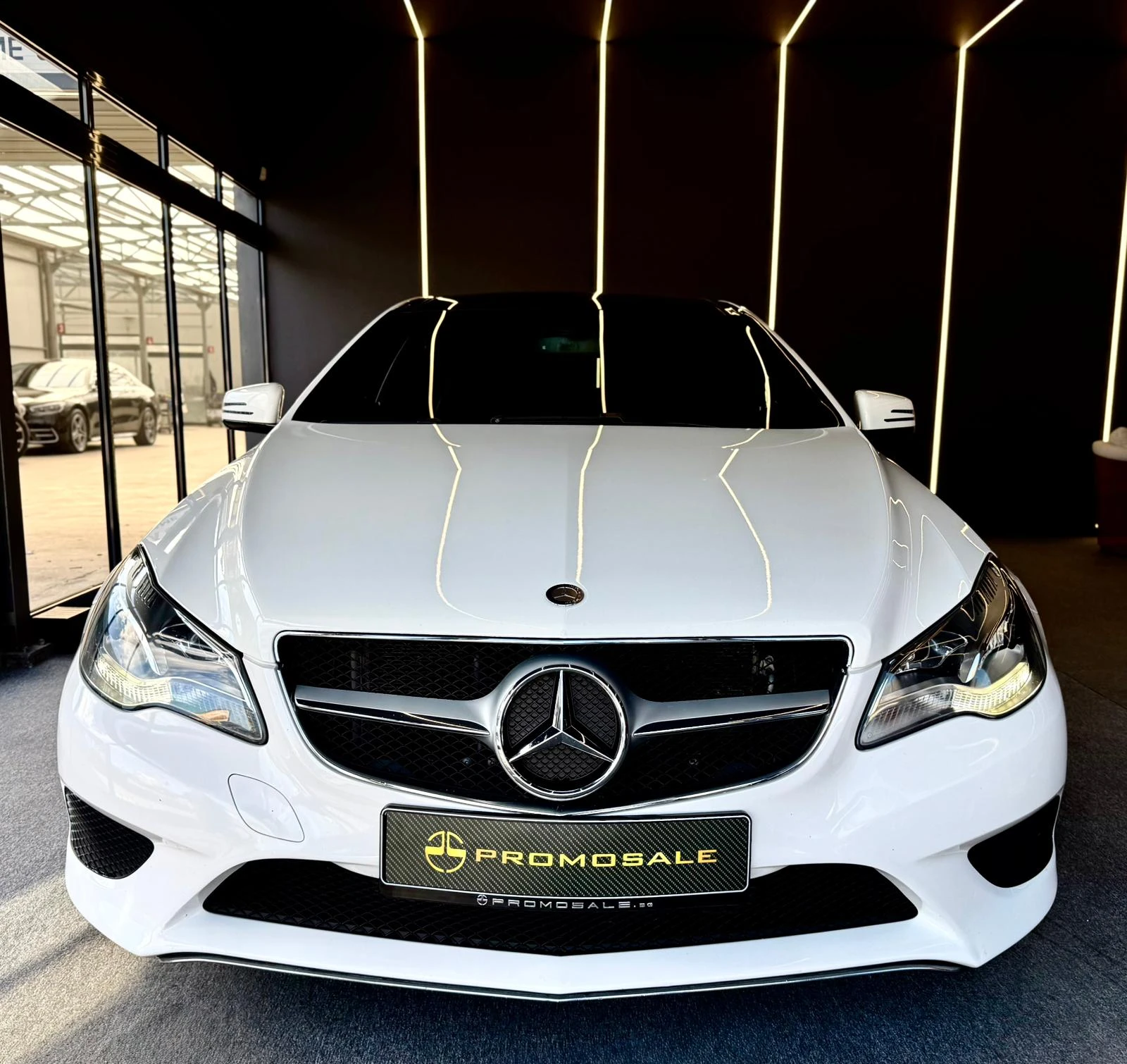 Mercedes-Benz E 220 CDI* Coupe* AMG* Панорама* Лизинг, снимка 2 - Автомобили и джипове - 54138764