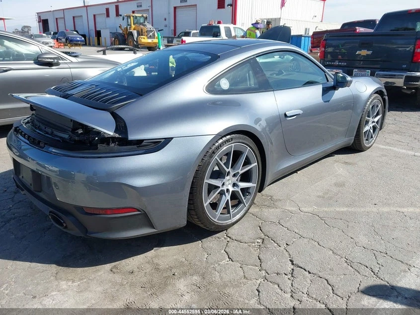 Porsche 911 3.0L H-6 DI, DOHC, VVT, TURBO, 388HP Rear Wheel | Mobile.bg � ����������� 4
