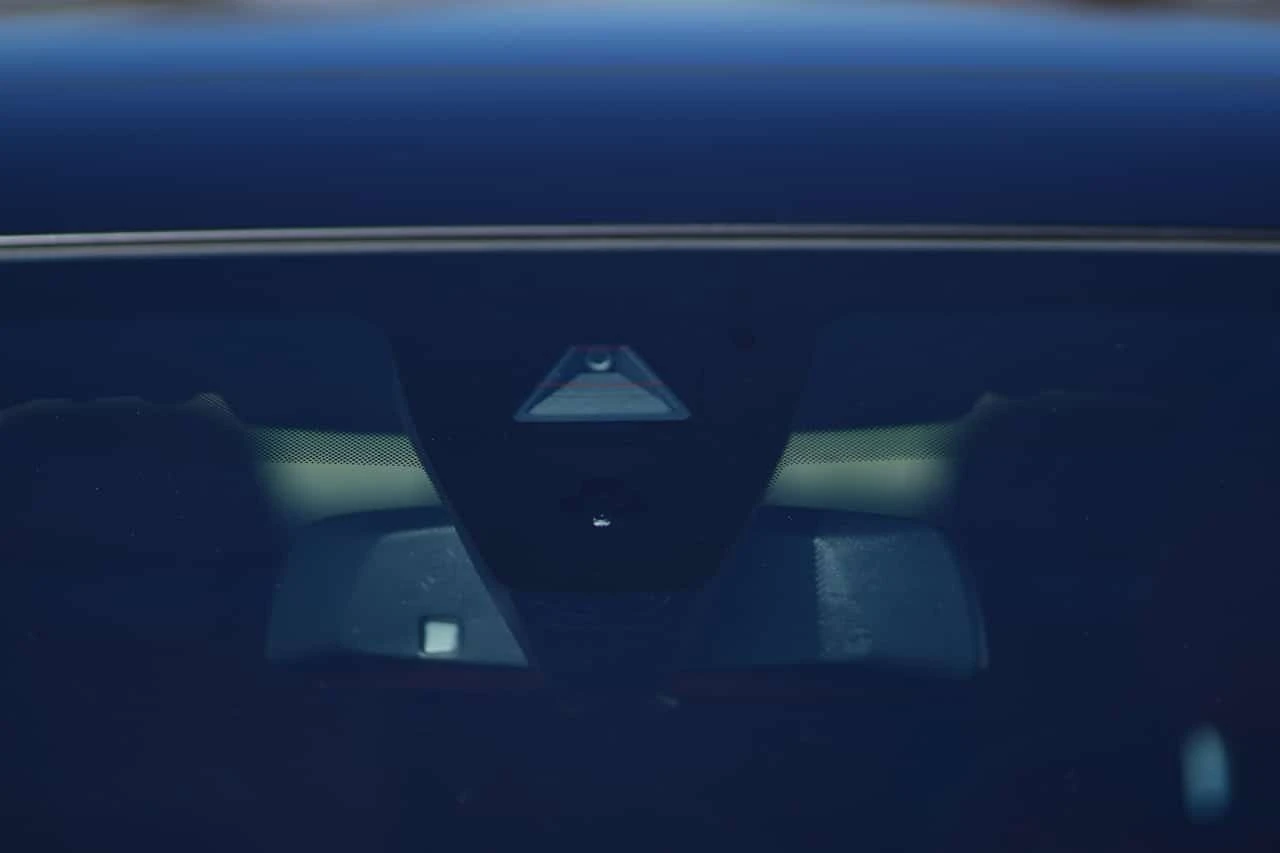 BMW 330 330e xDrive  CARFAX, снимка 16 - Автомобили и джипове - 54244143