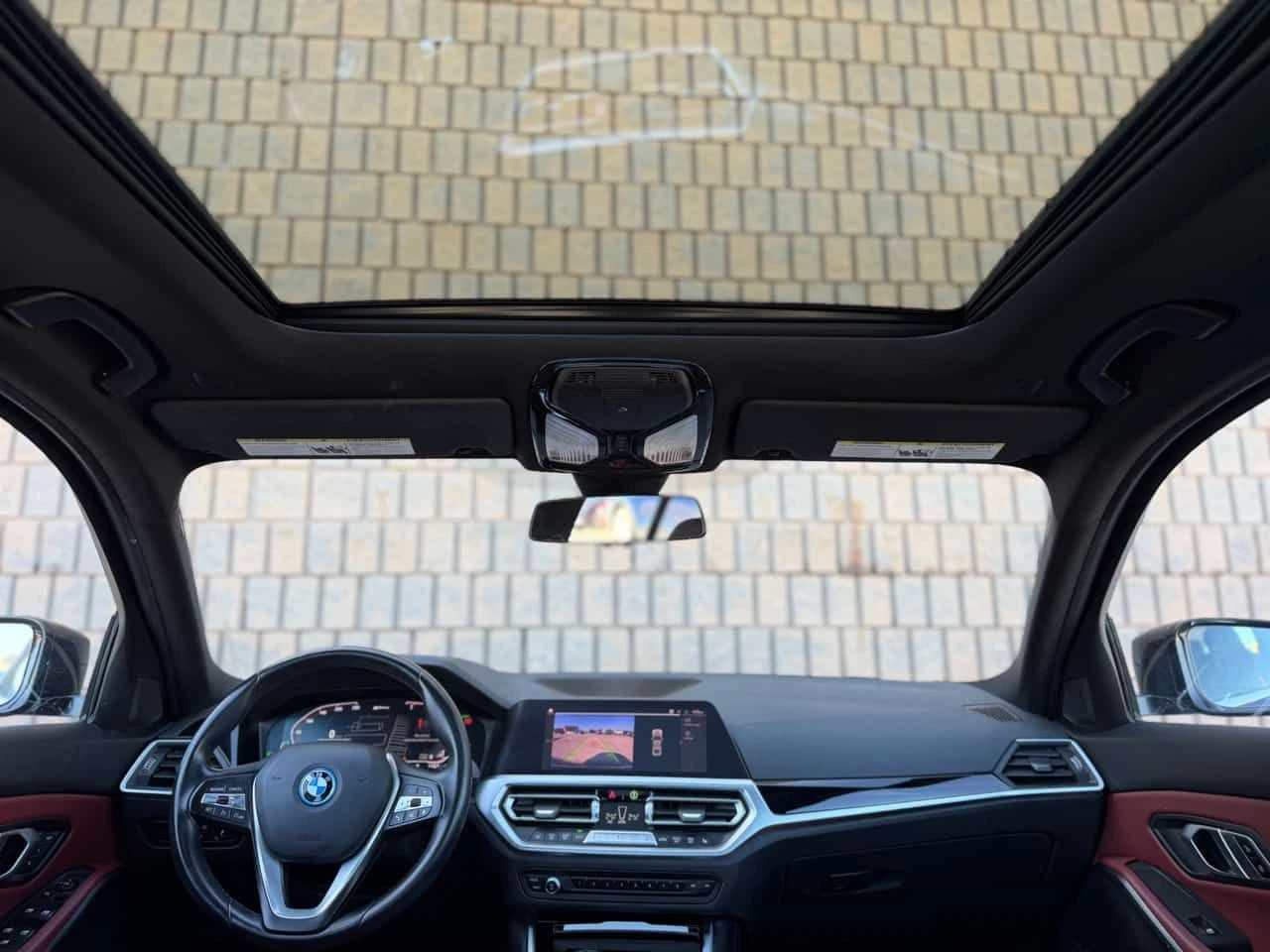 BMW 330 330e xDrive  CARFAX, снимка 12 - Автомобили и джипове - 54244143