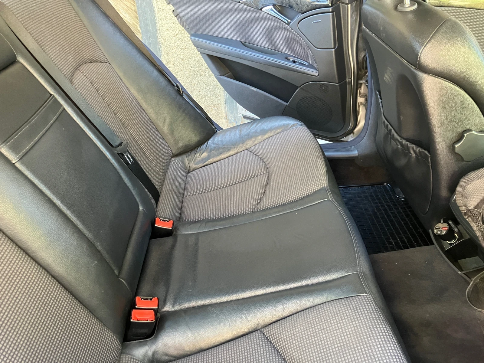 Mercedes-Benz E 320 Редовият мотор, снимка 8 - Автомобили и джипове - 54312990