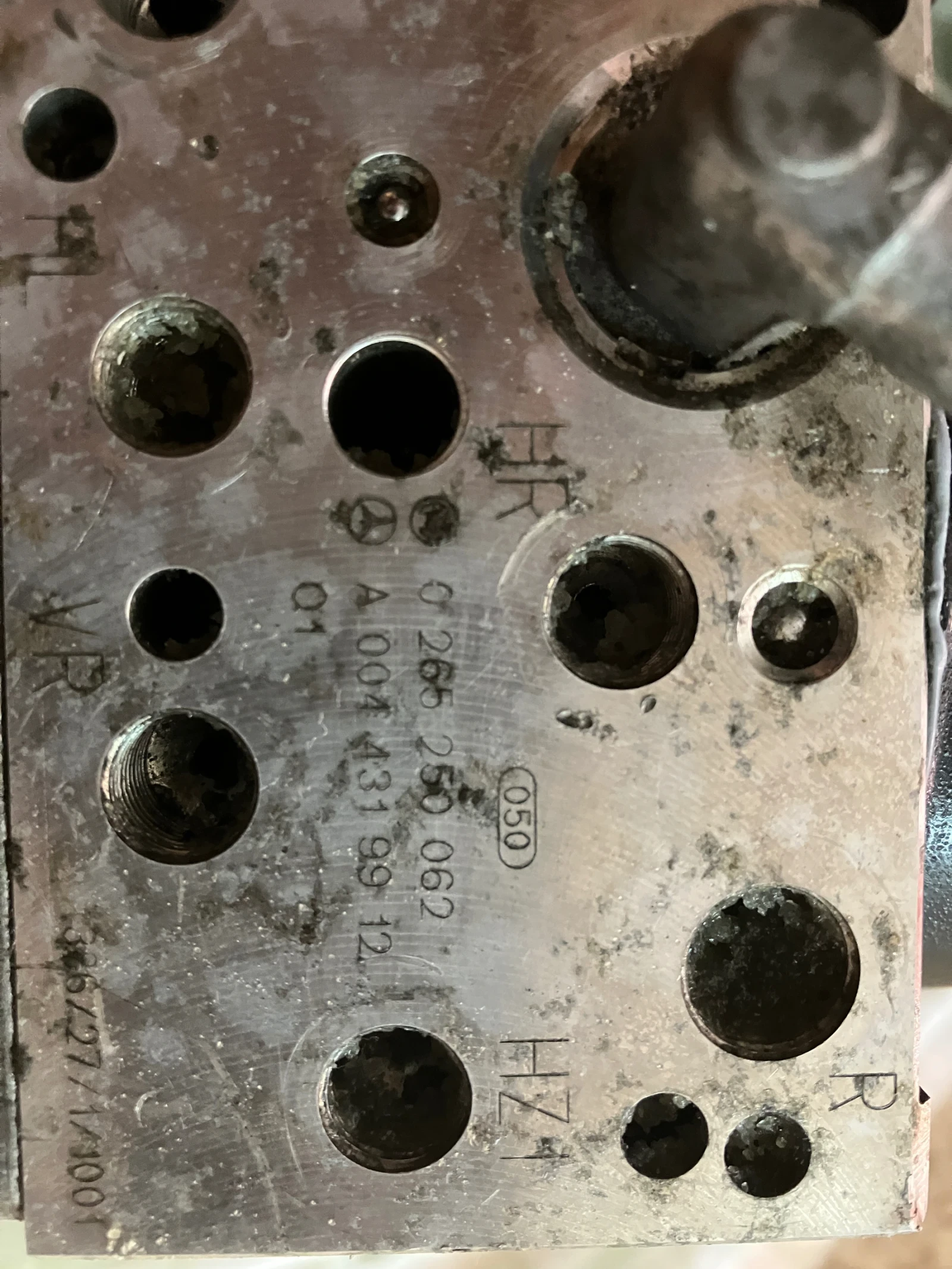 Mercedes-Benz E 320 Редовият мотор, снимка 15 - Автомобили и джипове - 54312990