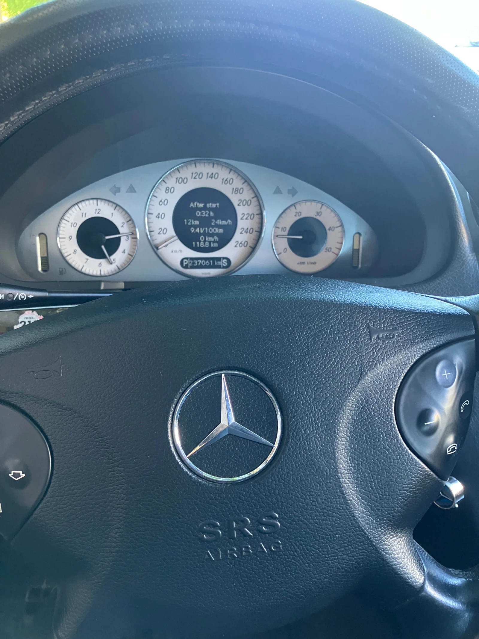 Mercedes-Benz E 320 Редовият мотор, снимка 6 - Автомобили и джипове - 54312990