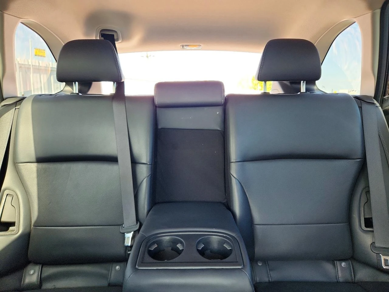 Subaru Outback Limited, снимка 10 - Автомобили и джипове - 54605376