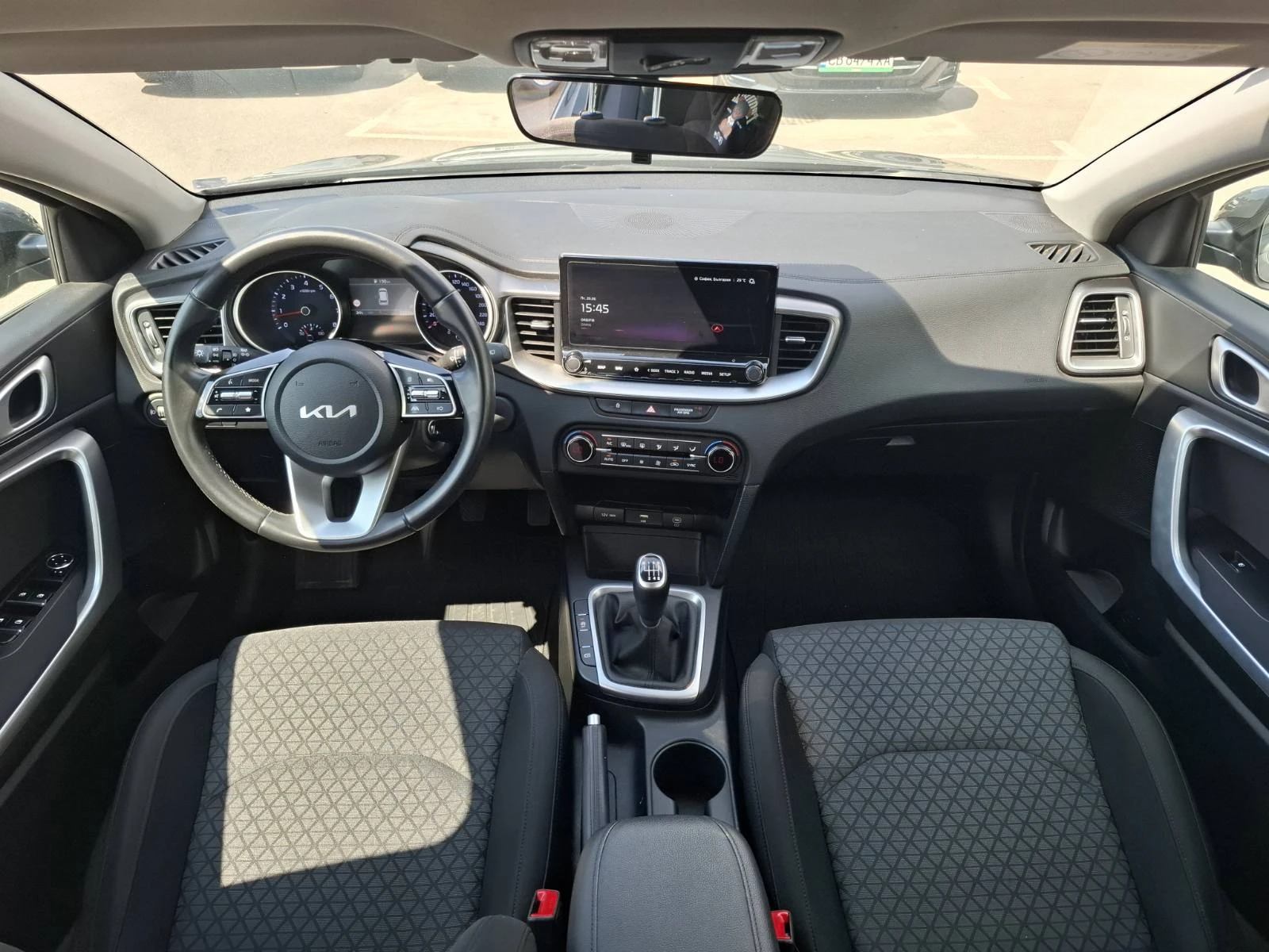 Kia Ceed 1.5 T-gdi SW Гаранция, снимка 8 - Автомобили и джипове - 55060998