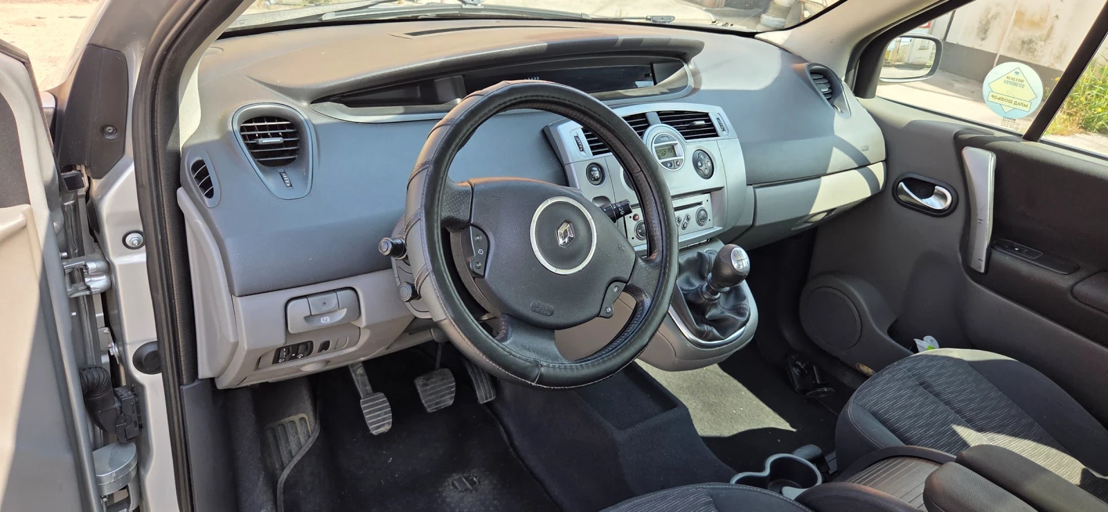 Renault Scenic 1.9  D, снимка 8 - Автомобили и джипове - 55203149