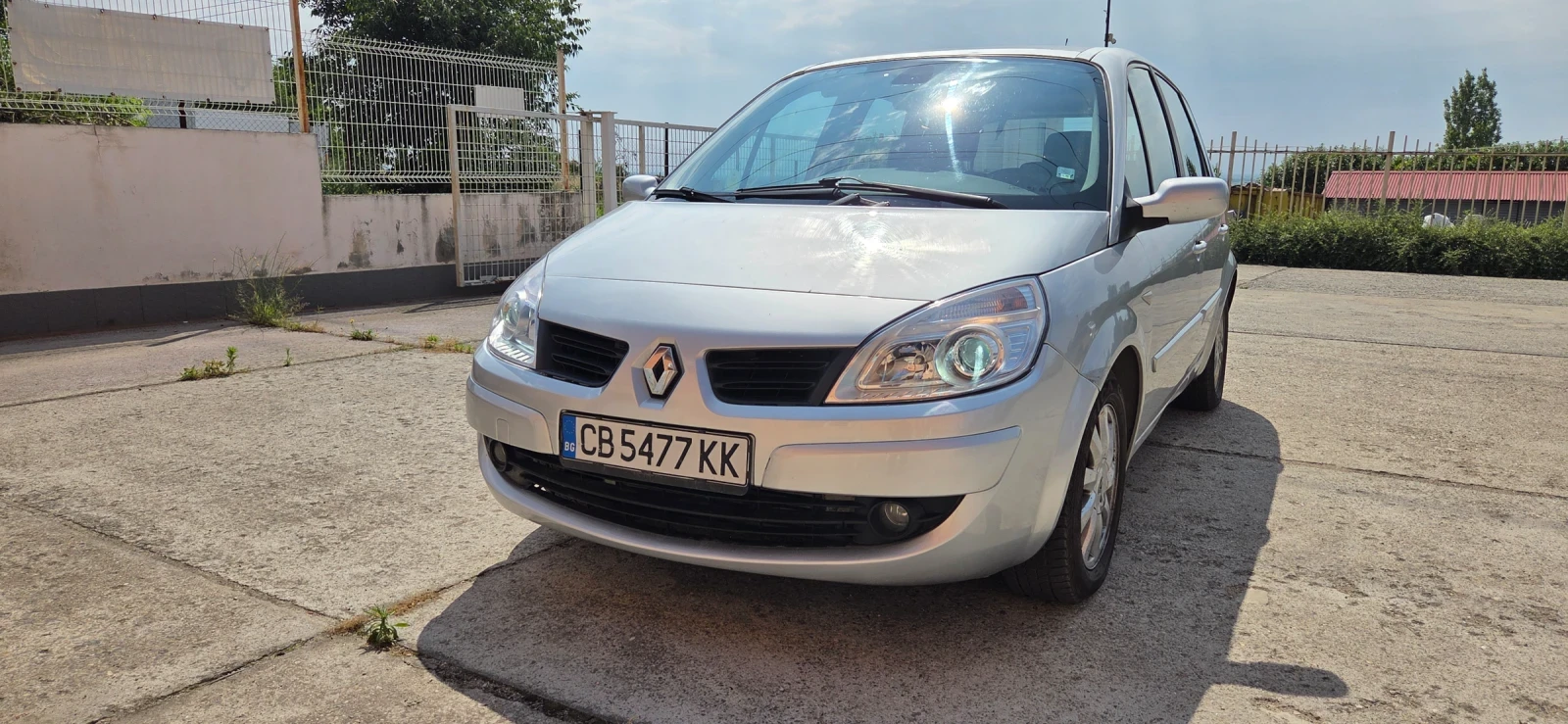 Renault Scenic 1.9  D, снимка 2 - Автомобили и джипове - 55203149