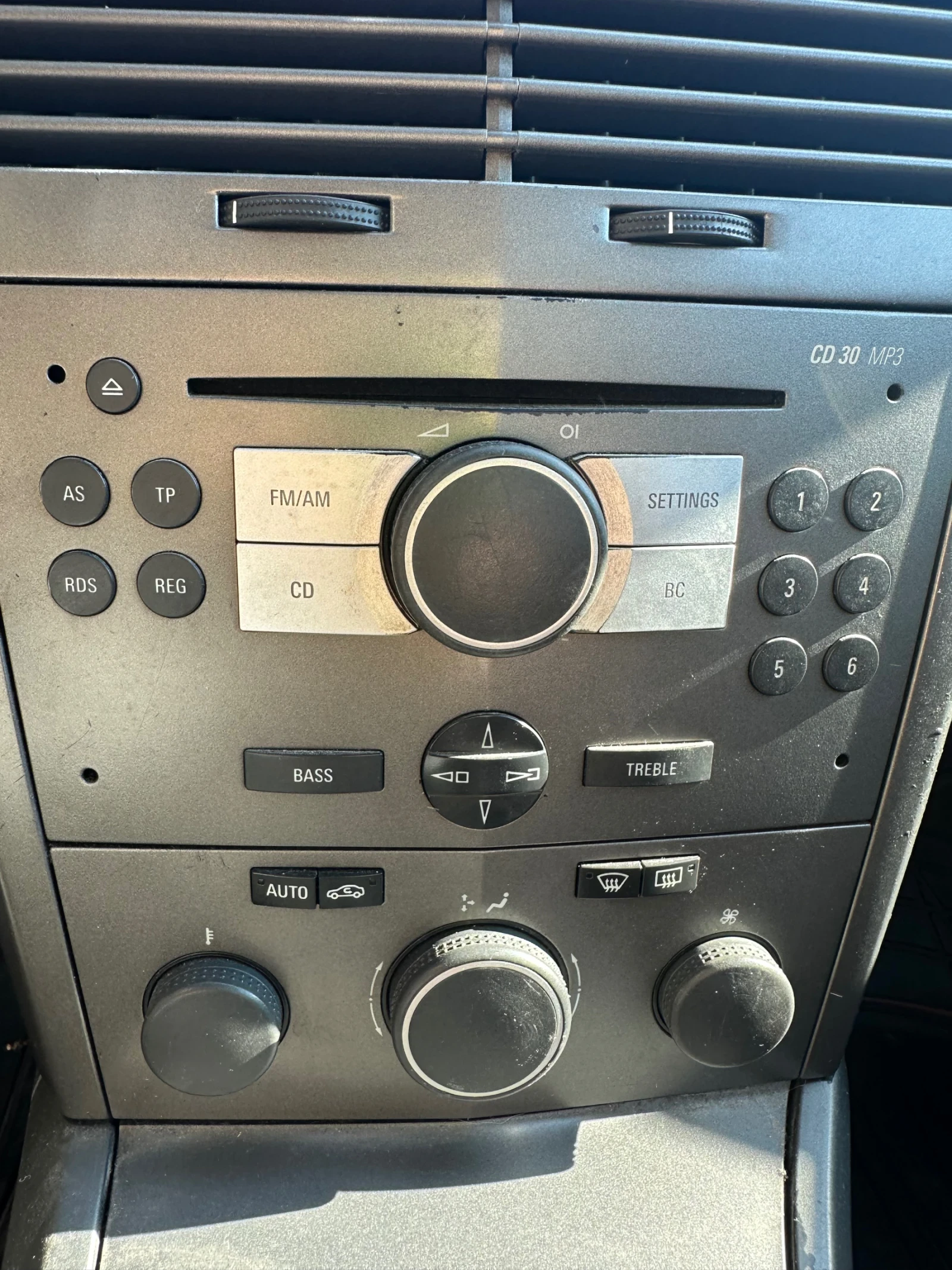 Opel Astra, снимка 9 - Автомобили и джипове - 55513357
