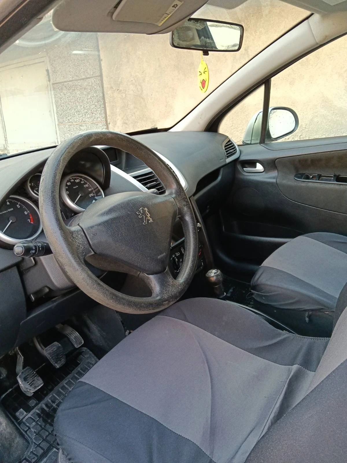 Peugeot 207, снимка 12 - Автомобили и джипове - 55675097