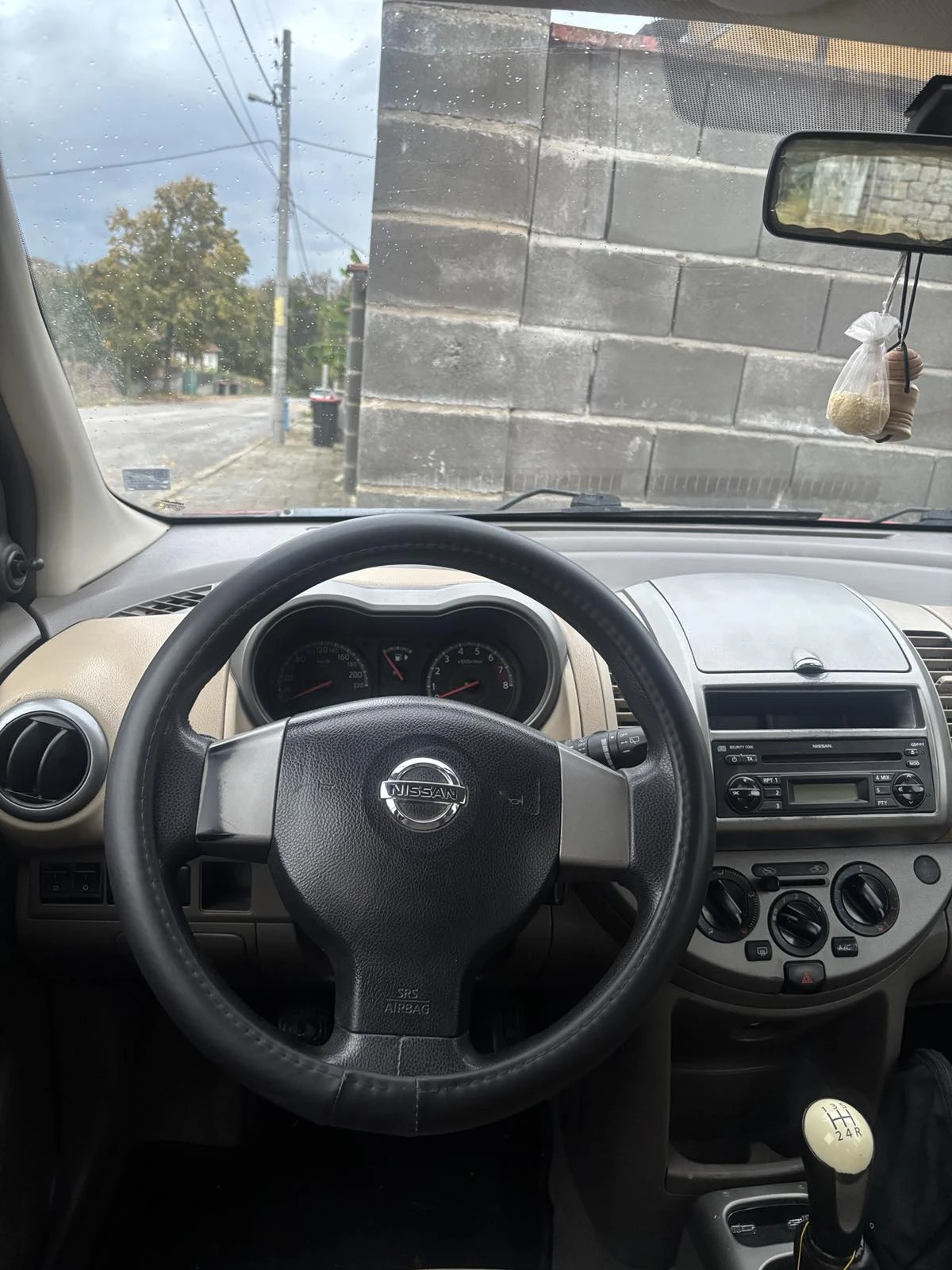 Nissan Note 1.4, снимка 10 - Автомобили и джипове - 56510269