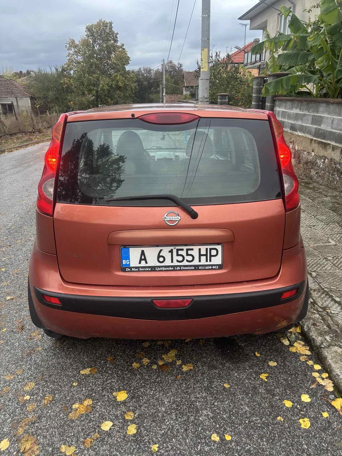 Nissan Note 1.4, снимка 4 - Автомобили и джипове - 56510269