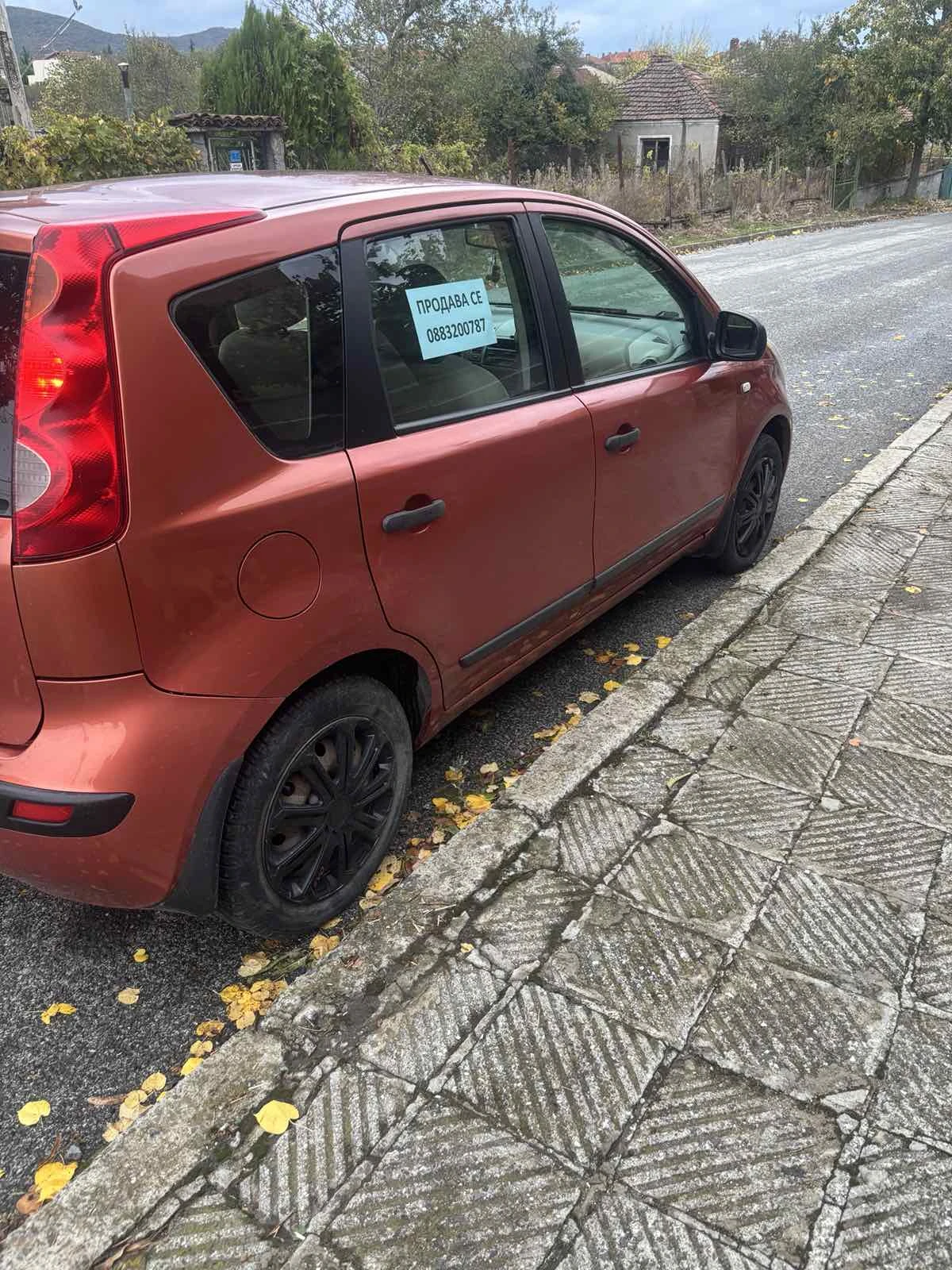 Nissan Note 1.4, снимка 5 - Автомобили и джипове - 56510269